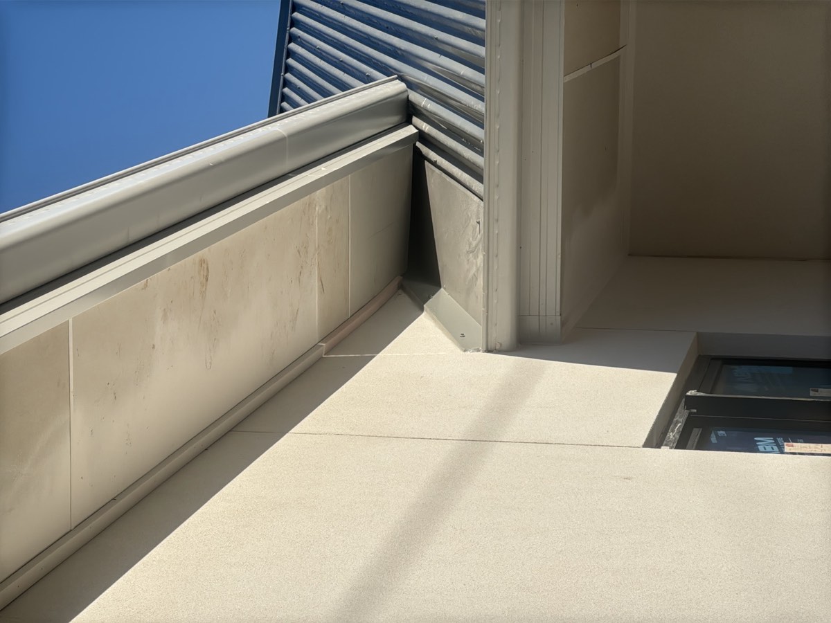 Pressure flashing, recorded on a lock-up inspection in Schofields